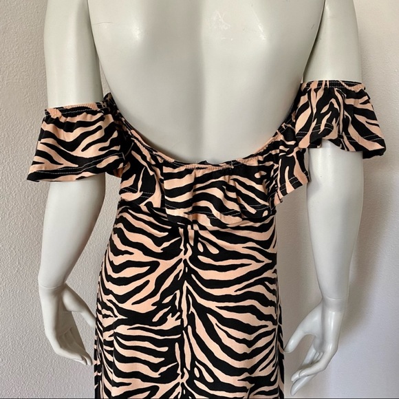 Missguided Zebra Print Bardot Frill Skater Dress - Picture 10 of 13